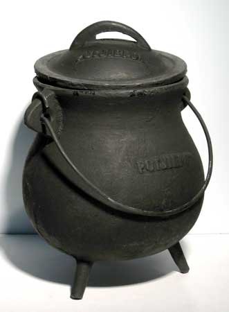 Cast Iron Cauldron Jumbo with Cover
