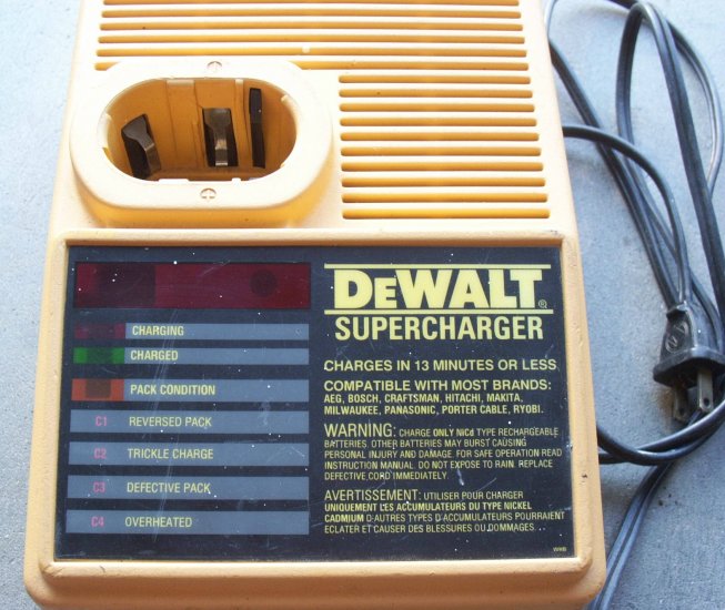 DW9090 Dewalt SUPERCHARGER Battery Charger