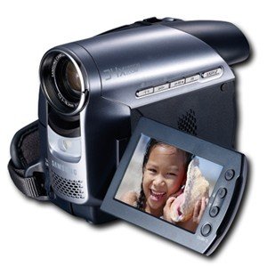 Samsung MiniDV Silver Camcorder - SCD372/ 2.7" Wide LCD/ LED Video Light