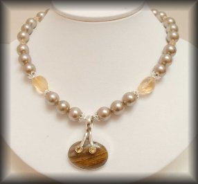 Pomona - Silver gemstone and pearl necklace