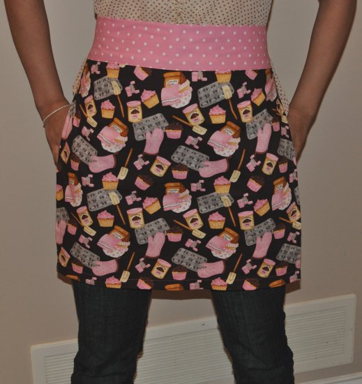 Adorable Cupcake Pink & Brown Apron ~Ready to Bake