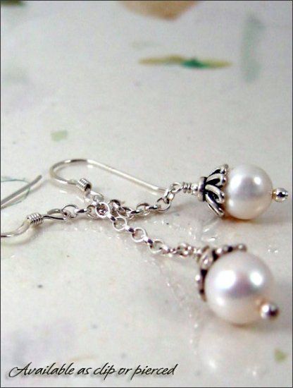 Sterling silver: Elegant Dangling Pearl earrings
