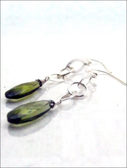 Sterling Silver: Zirconia dangling earrings