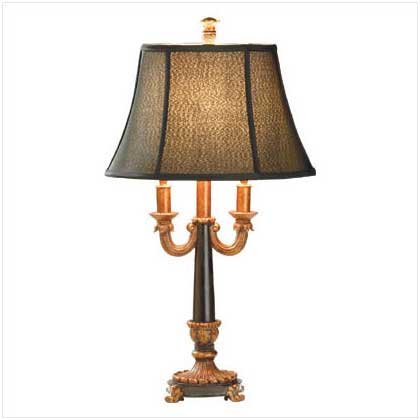 CASUALLY ELEGANT TABLE LAMP