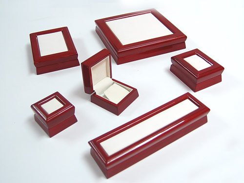 Box037
