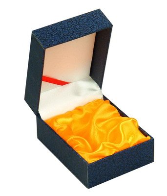 Box048