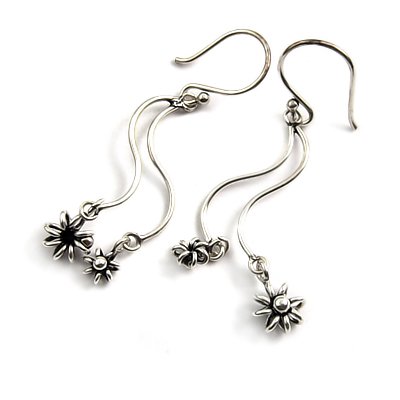 24189- Thailand silver earring