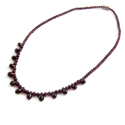 24493-gemstone necklace