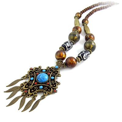 24603-resin with alloy necklace