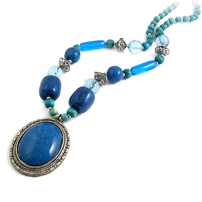 24613-resin with alloy necklace