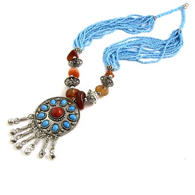 24623-resin with alloy necklace