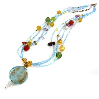 24631-resin with alloy necklace