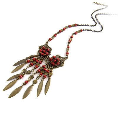 24632-resin with alloy necklace