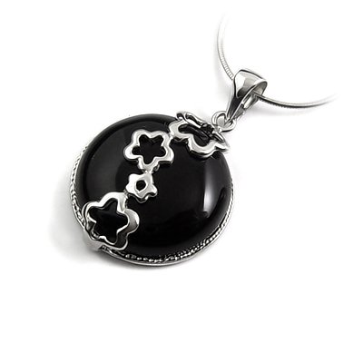 24660-Sterling silver with rhinestoe pendant