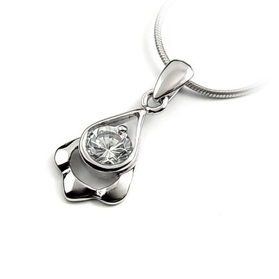 24664-Sterling silver with rhinestoe pendant