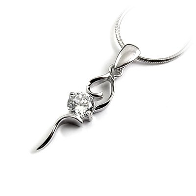 24667-Sterling silver with rhinestoe pendant