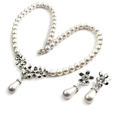 24781-alloy with artificail gemstone (necklace and earring)