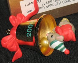A Friend Chimes In ornament