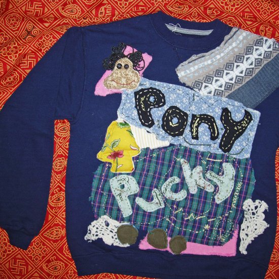 Pony Pucky Sweatshirt child XL fits small adult 629