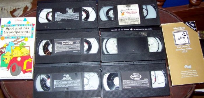 Lot of 8 Disney Cartoon Videos/Spot/Steamboat Willie/Pooh + More!