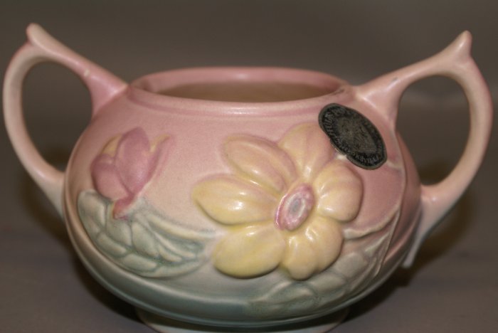 Hull Pottery Sugar Bowl WITH STICKER