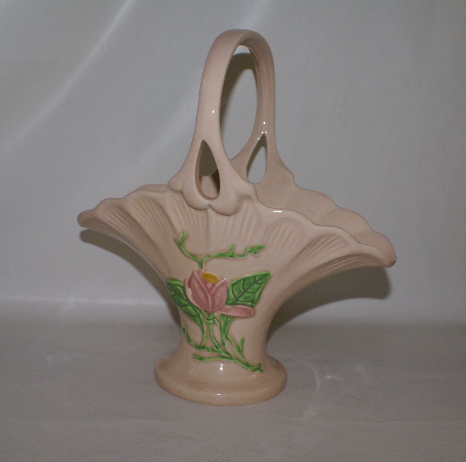 Vintage Hull Rosella Pink Basket c1940