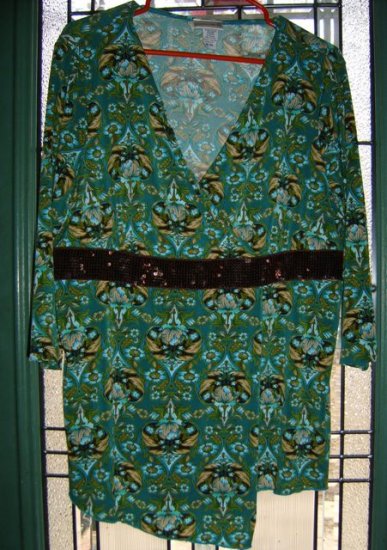 Fashion Bug Wrap Style Top 3/4 length sleeves 18/20 Cute