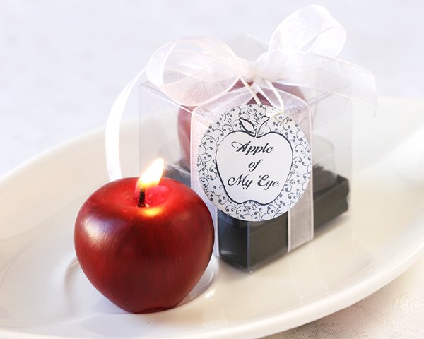 "Apple of My Eye" Mini-Candle in Gift Box with Ribbon and Tag