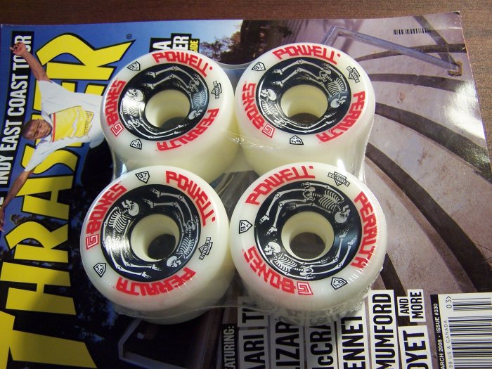 POWELL "G BONES" WHEELS - 64mm 97A White
