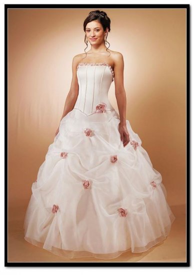 STUNNING GOWN !