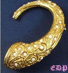 DeNicola De Nicola Etruscan Horn Pin Brooch Milkglass