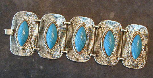 Thermoset Etched Turquoise and Metal Link Bracelet