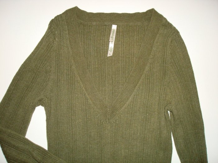 AEROPOSTALE Cotton V-Neck Cable Sweater Olive Green Lg