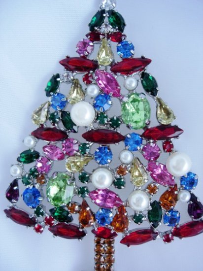 Designer Multicolor special stones pearls xmas tree pin