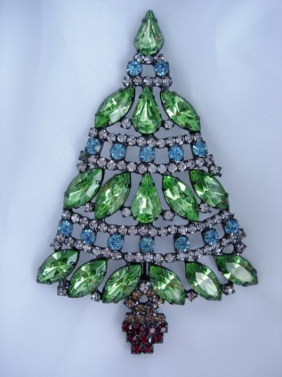 Fabulous Aqua Peridot rhinestone christmas tree pin