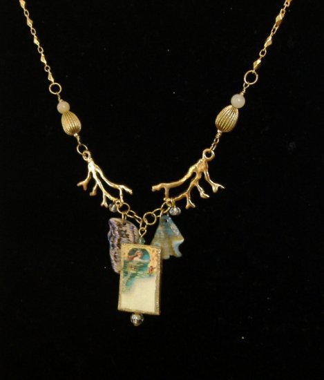 FREE SHIPPING Mermaid pendant necklace Super unique