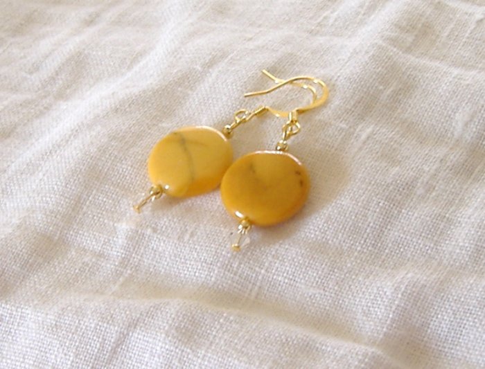 FREE SHIPPING Gorgeous bright yellow jasper beads with swarovski crystal earrings
