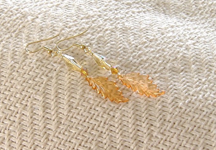 FREE SHIPPING Beautiful forest fairy leaf earrings