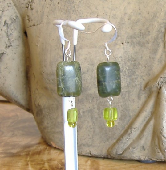 FREE SHIPPING Very green earrings maybe bring you luck and money