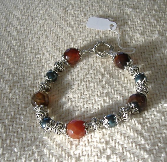 FREE SHIPPING Red agate and Swarovski pearls bracelet with earrings