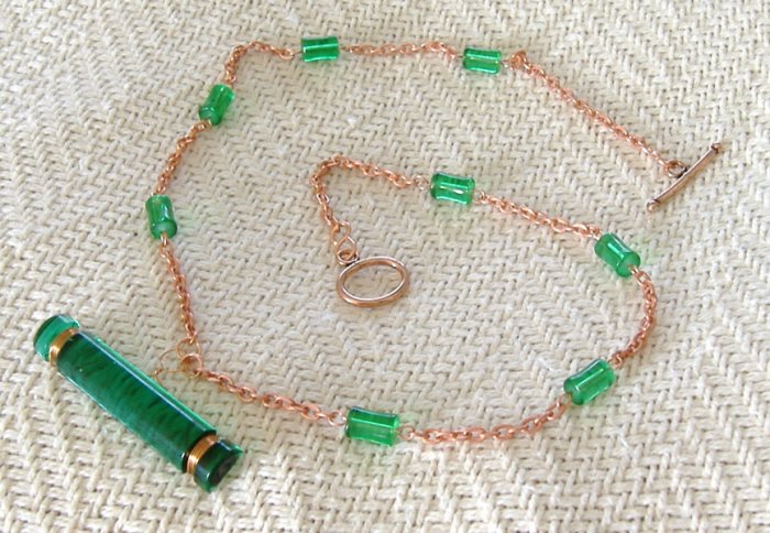 FREE SHIPPING Very nice green glass and copper chain necklace Vintage art deco pendant