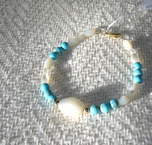 FREE SHIPPING Mother of pearl and Turquoise Bracelet