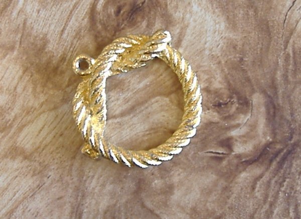 DESTASH gold plated rope knot design pendant