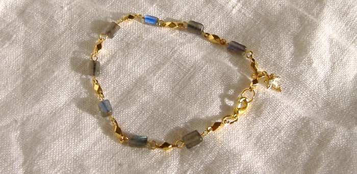 FREE SHIPPING Labradorite bracelet