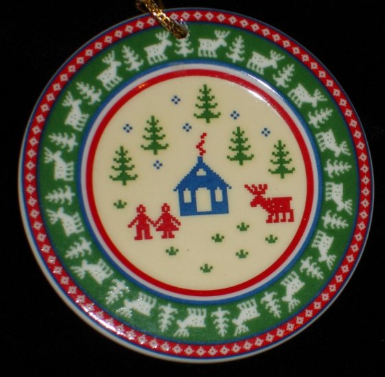 Wedgwood Ornament 5 color - yellow green red blue white - in box