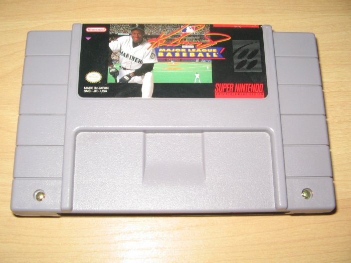 SNES Super Nintendo Ken Griffey Jr Major League Baseball Game