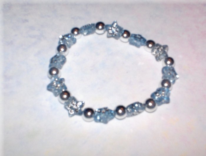 kids stretch bracelet with plastic star beads *clearance*