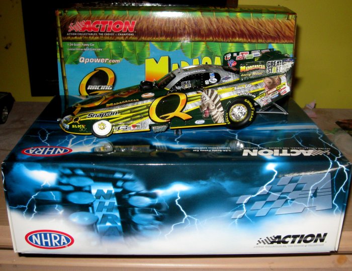 NHRA Action Tony Pedregon Madagascar 1/24