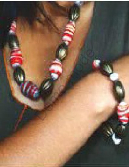 Red & White Necklace Set