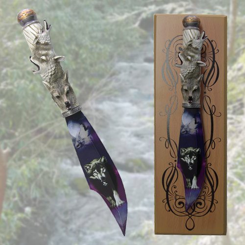 Fantasy Wolf Dagger